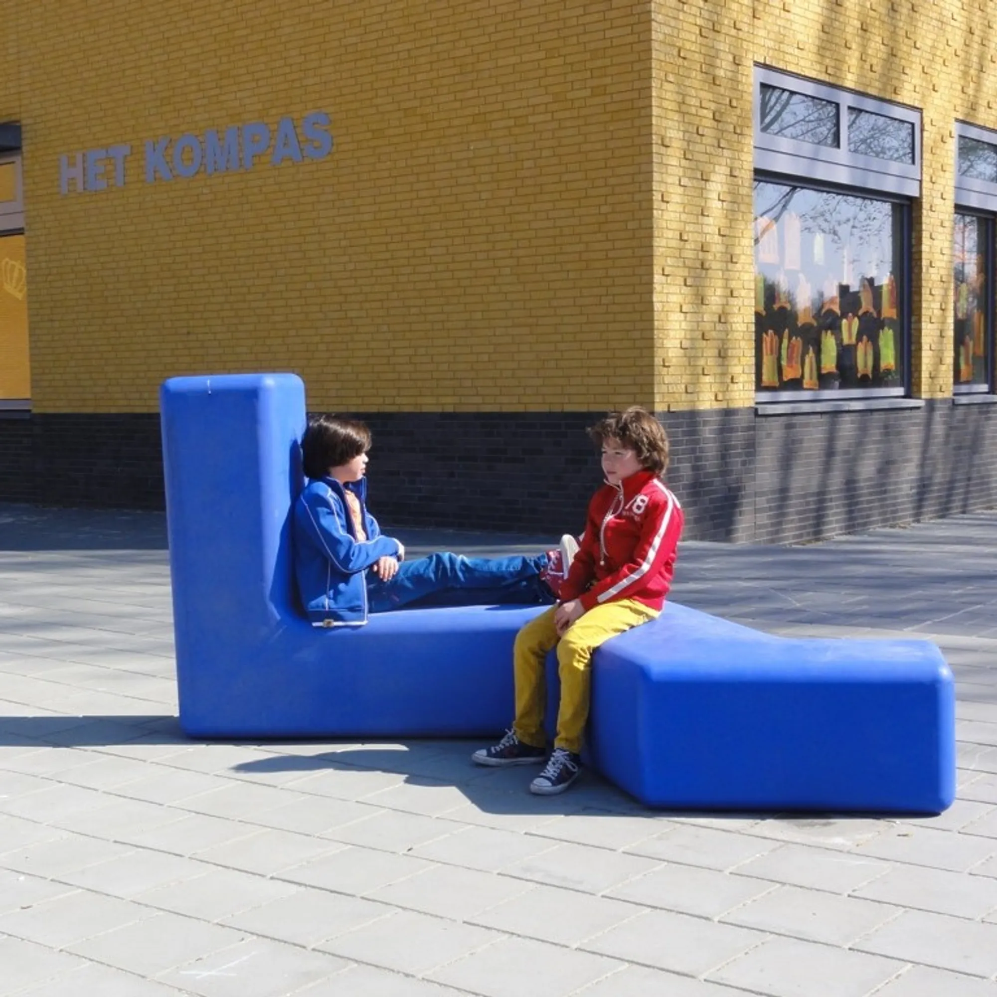 TOCTOLP Boa outdoor zitbank schoolplein