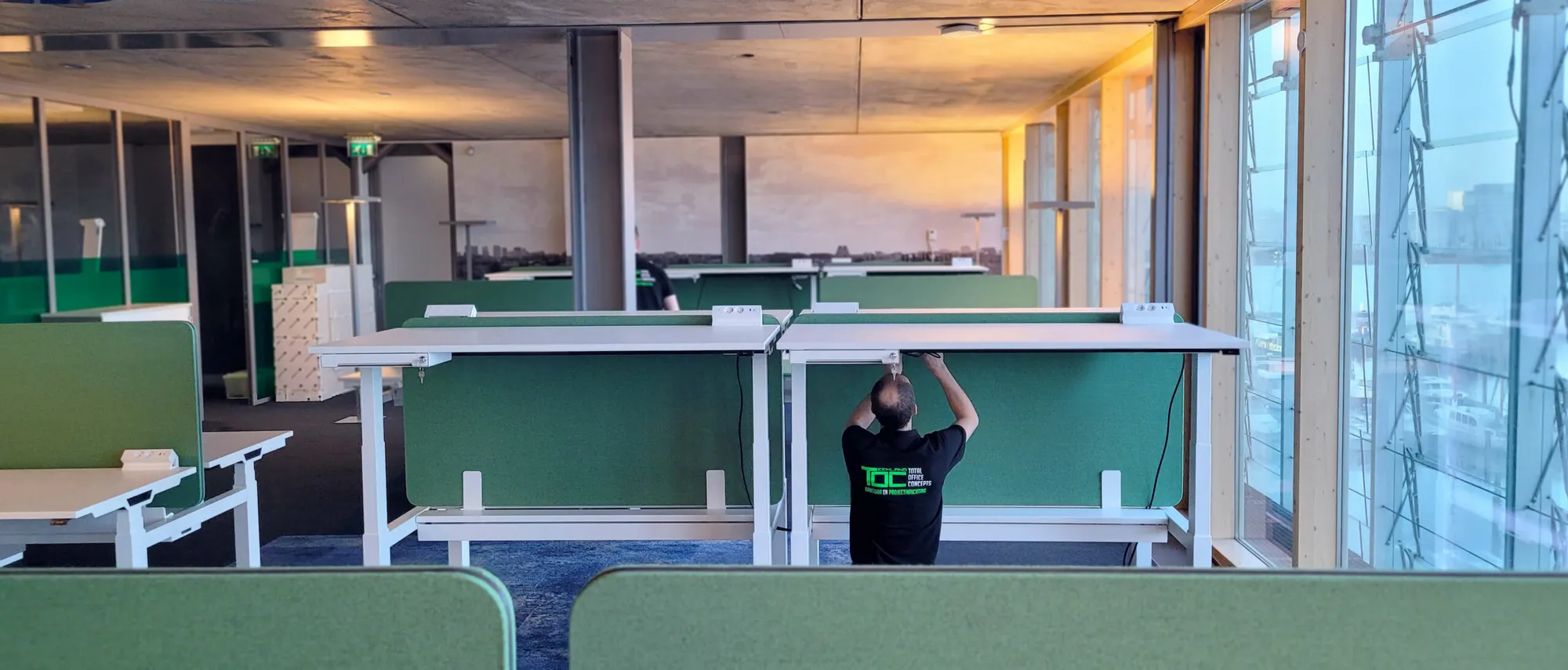 kantoorinrichting palmberg bureau projectmontage