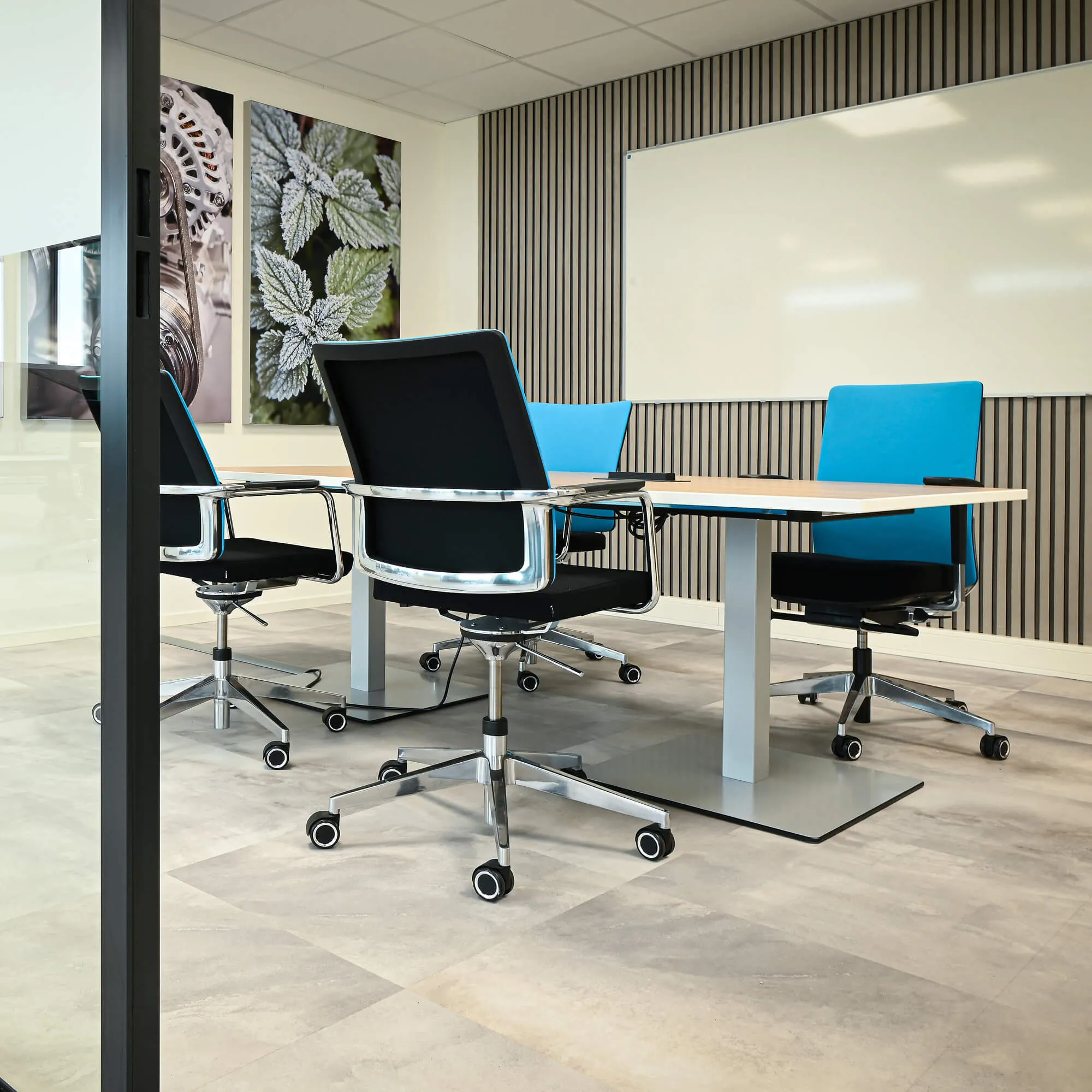 kantoorinrichting palmberg vergadertafel stroommodule
