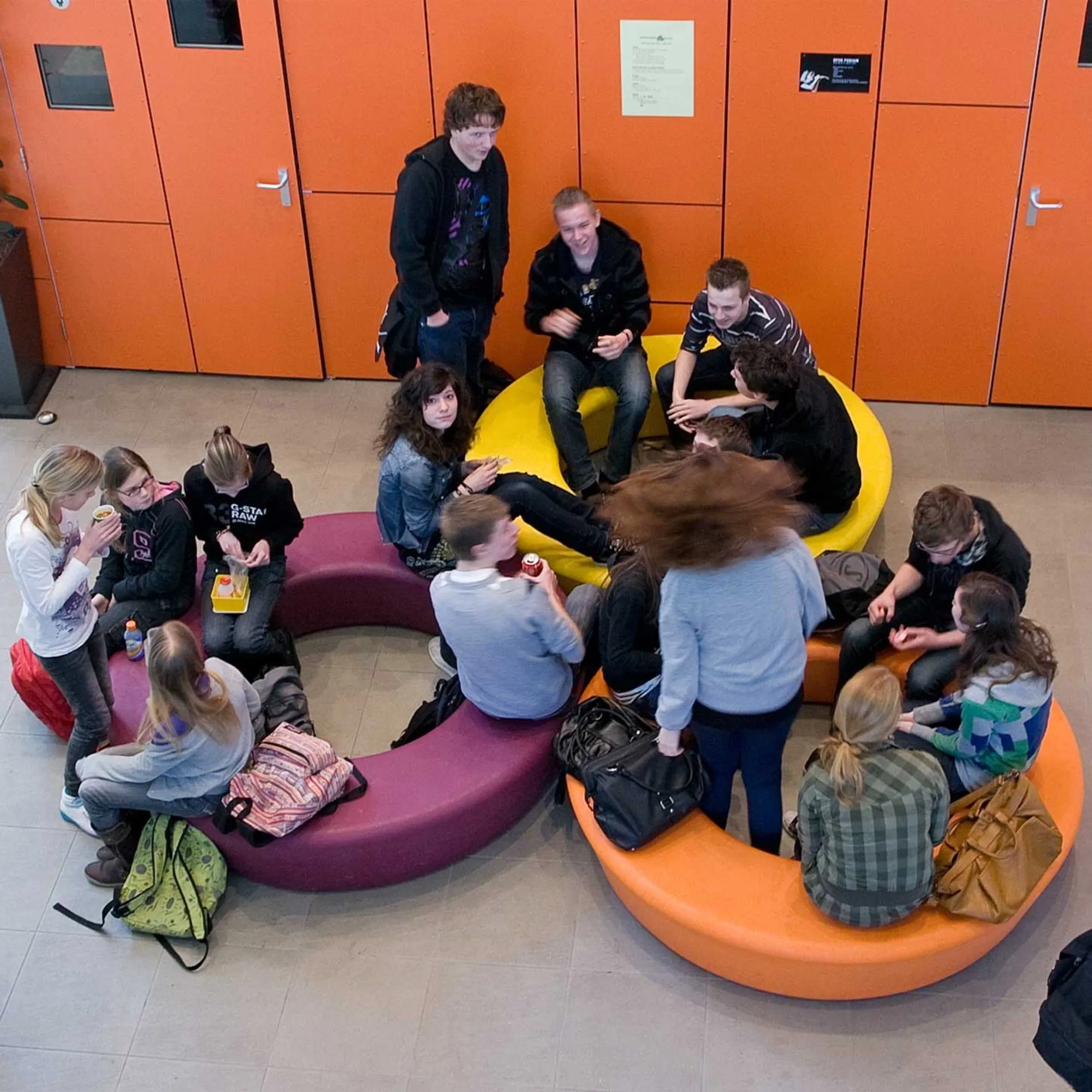 outdoor zitbank school binnenbank