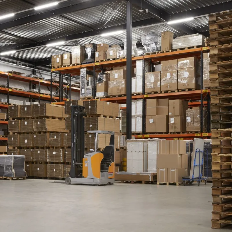 Magazijn swan products Magazijn swan products
