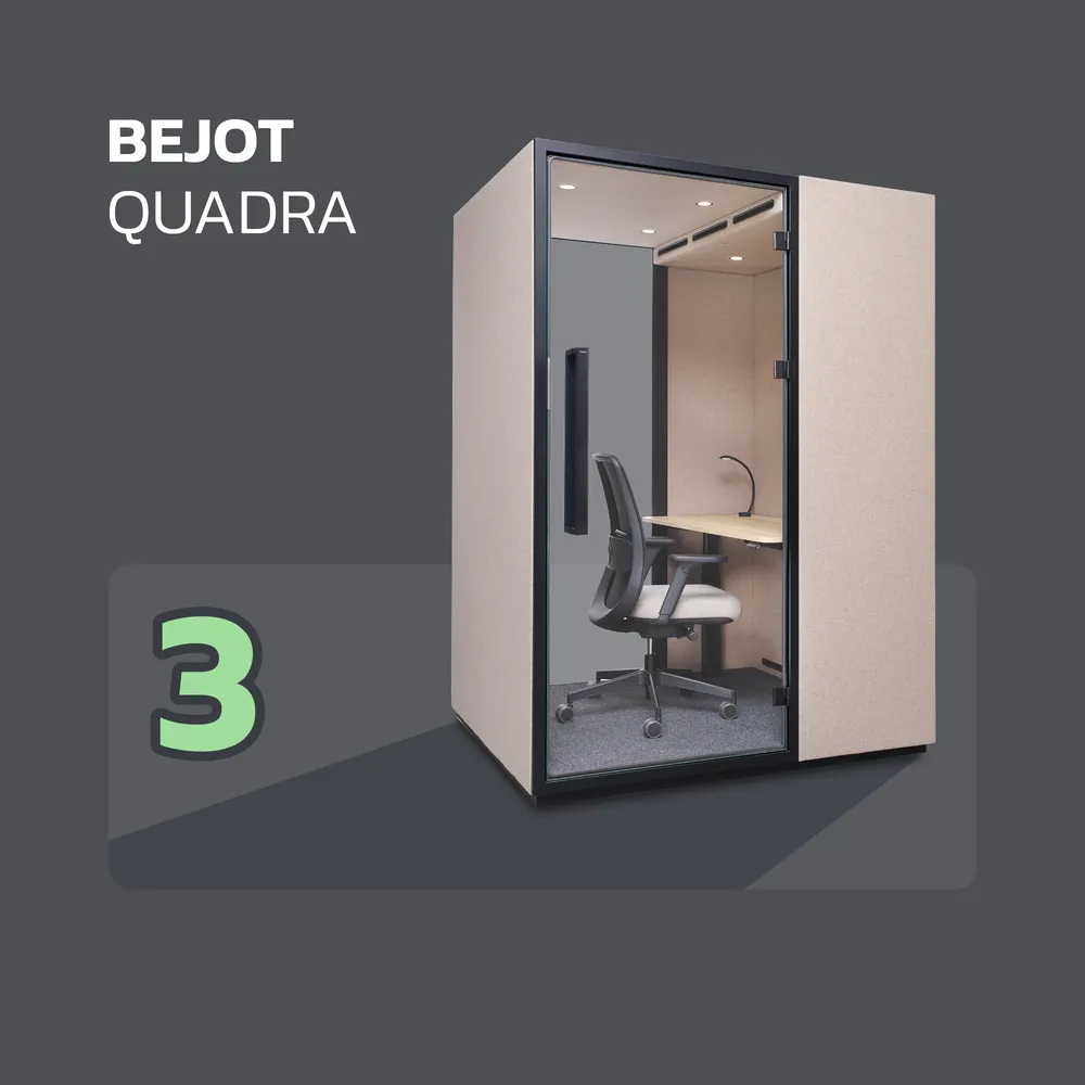 Een beige Quadra Workplace Box werkcabine van Bejot met een beige interieur met daarin een in hoogte verstelbaar tafelblad