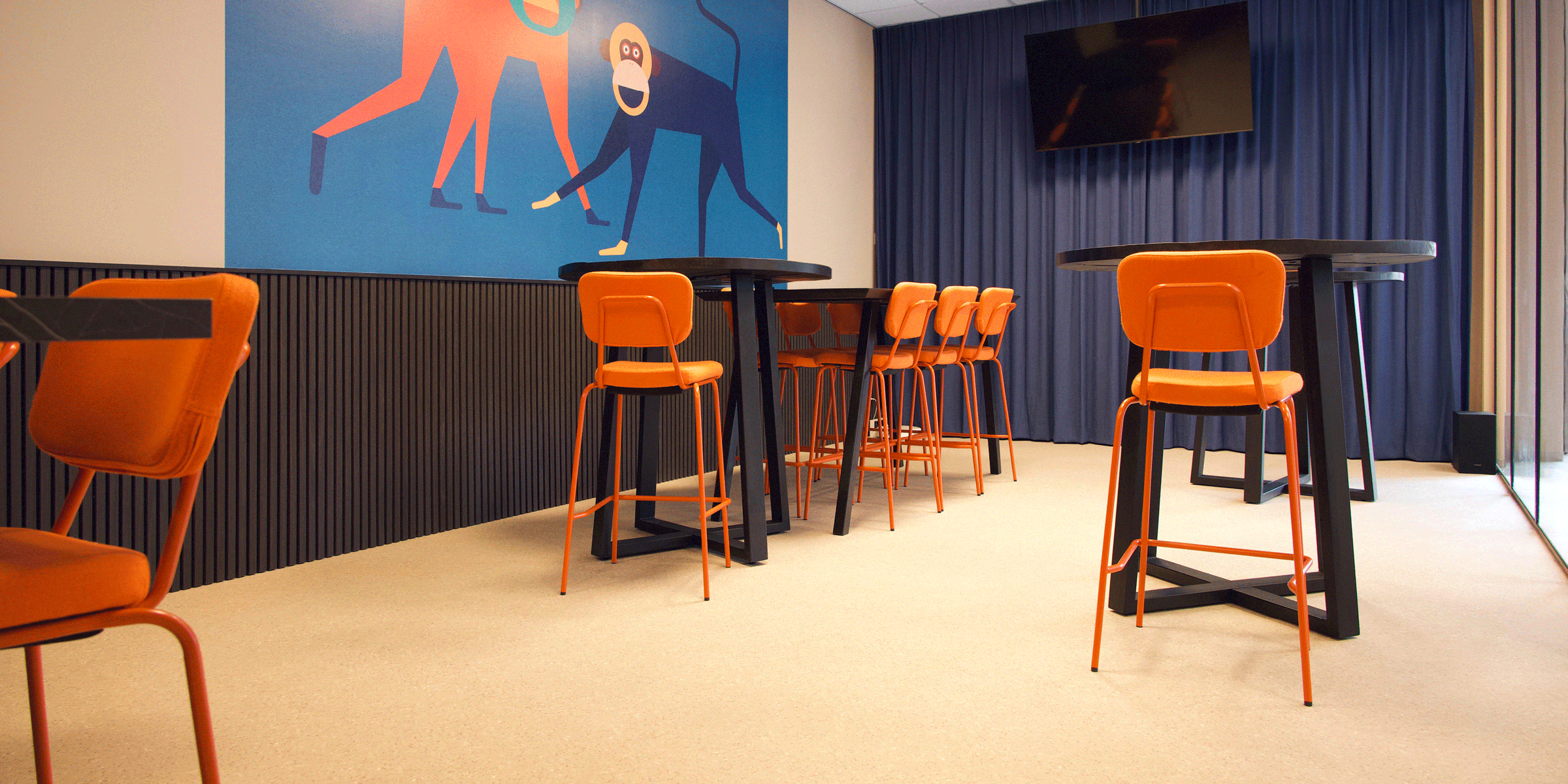 kantoorinrichting-bejot-pack-company-vergadertafel-2000x1000px10