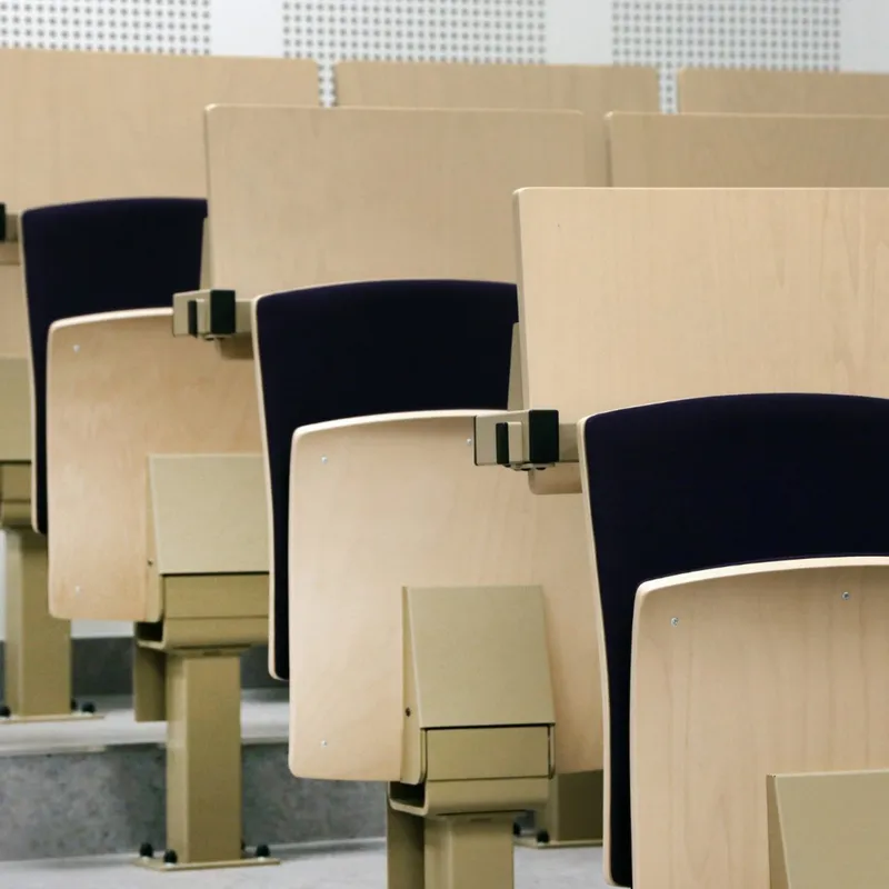 Nowy-styl-forum-collegestoelen-1000x1000px8